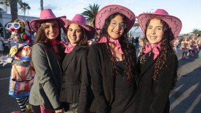 Coso del Carnaval de Costa Teguise, 2025 (Fotos: Juan Mateos)