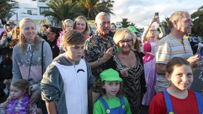 Coso del Carnaval de Costa Teguise, 2025 (Fotos: Juan Mateos)