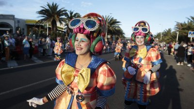 Coso del Carnaval de Costa Teguise, 2025 (Fotos: Juan Mateos)