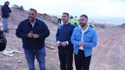 Limpieza de las escombreras cerca de Argana y Maneje