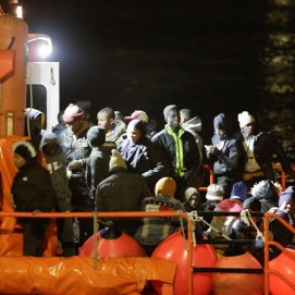 Llegada de migrantes a Puerto Naos (Fotos: Juan Mateos)