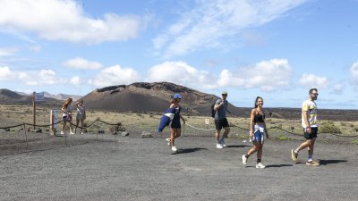 La prueba piloto de lanzaderas en el Volcán del Cuervo y Caldera Blanca. Foto: Juan Mateos.