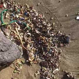 Los microplásticos en la playa de La Cantería