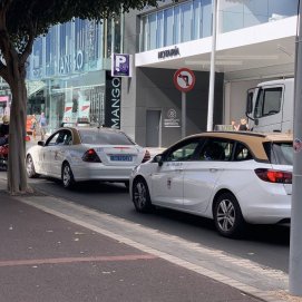 Parada de taxis en Puerto del Carmen
