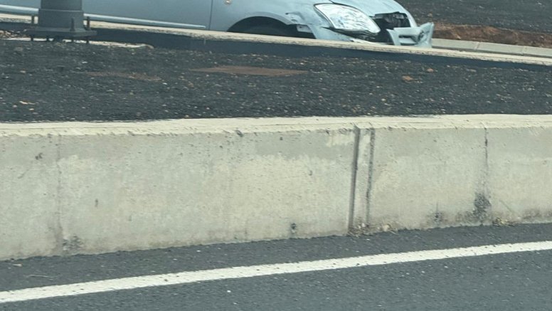 Accidente entre dos turismos en Tahíche