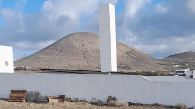 Antena de telefonía móvil en Güime