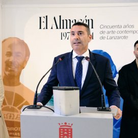 El Almacén celebra medio siglo de vida con una inauguración multitudinaria de una exposición 