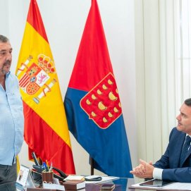 Oswaldo Betancort y Miguel Ángel Jiménez en el Cabildo de Lanzarote 
