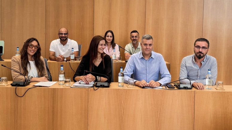 El concejal del PP y presidente de Tías, Francisco Aparicio, y el resto de la bancada popular.