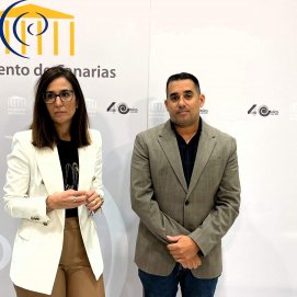Los diputados de Nueva Canarias-Bloque Canarista Natalia Santana y Yone Caraballo