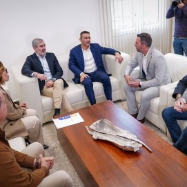 Firma convenio Dependencia Lanzarote. Foto: Cabildo de Lanzarote.