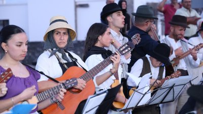 Procesión de la Virgen de Fátima en Muñique