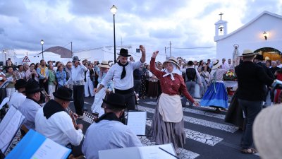 Procesión de la Virgen de Fátima en Muñique