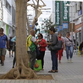 Ciudadanos en el centro de Arrecife
