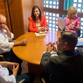 Grupo parlamentario y el presidente