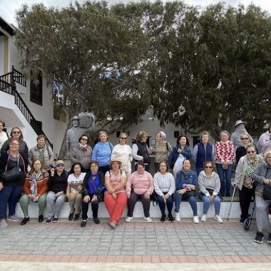 Medio centenar de mujeres visitan La Geria por el Proyecto de Dinamización de Mayores de Arrecife