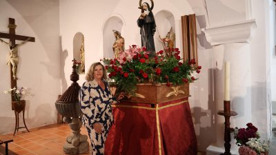 Procesión en honor a Santa Rita en Tao