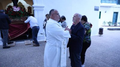 Procesión en honor a Santa Rita en Tao