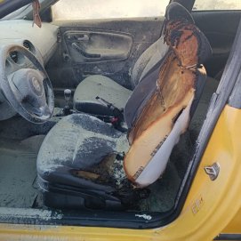 El coche quemado en Arrecife