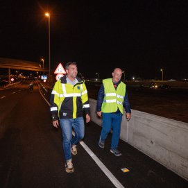 El vicepresidente en la obra del carril 