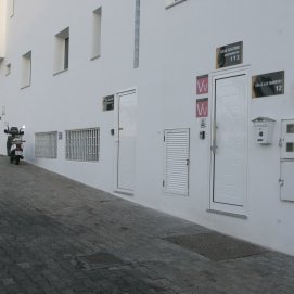Una de las viviendas vacacionales ofertadas en Playa Blanca, Yaiza. Foto: Juan Mateos.
