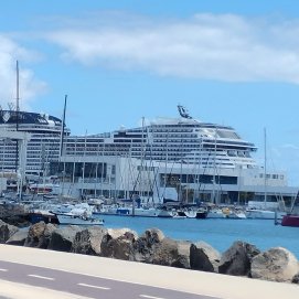 Llegada de un crucero en el Puerto de Arrecife esta semana. Foto: Tailiana Flores