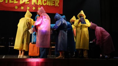 Obra 'Hotel de Mácher' en las fiestas patronales