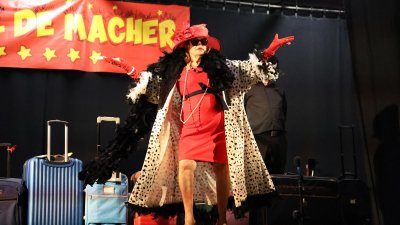 Obra 'Hotel de Mácher' en las fiestas patronales
