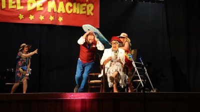 Obra 'Hotel de Mácher' en las fiestas patronales