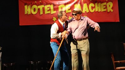 Obra 'Hotel de Mácher' en las fiestas patronales