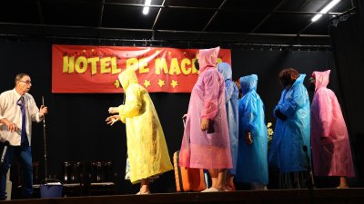 Obra 'Hotel de Mácher' en las fiestas patronales