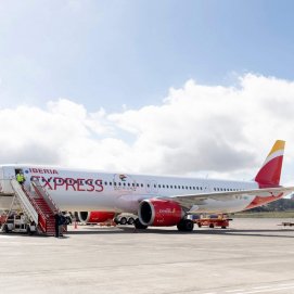 Avión de Iberia Express bautizado Islas Canarias