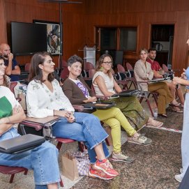 Imagen de una de las sesiones del curso sobre finanzas empresariales. Emprendimiento.