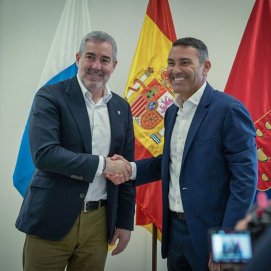 Firma del Convenio Marco de Cooperación entre el Instituto Canario de la Vivienda y el Cabildo de Lanzarote