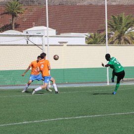 El Club de Fútbol Unión Sur Yaiza durante el partido contra el Panadería Pulido San Mateo