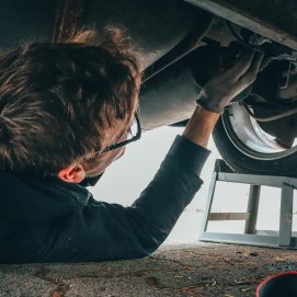 Mecánico de automóviles. Siniestralidad laboral.