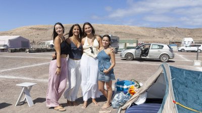 Nayara Fernández y sus amigas. Foto: Juan Mateos.