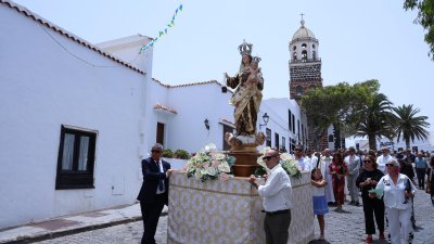 Procesión en honor a Nuestra Señora del Carmen de Teguise. Foto: La Voz