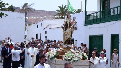 Procesión en honor a Nuestra Señora del Carmen de Teguise. Foto: La Voz