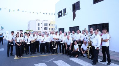 Procesión en honor a la Virgen del Carmen en Valterra