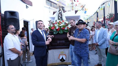 Procesión en honor a la Virgen del Carmen en Valterra