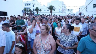 Procesión en honor a la Virgen del Carmen en Valterra