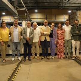 El consejero de Industria del Cabildo de Lanzarote visita un taller textil en Tenerife