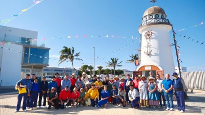 Una representación de la Corporación Municipal de Arrecife, presidida por el alcalde Yonathan de León, participó en la ofrenda a las víctimas del Cruz del Mar  (1)