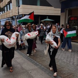 De Lanzarote con Palestina recorre las calles de Arrecife pidiendo "el fin del genocidio" en Gaza