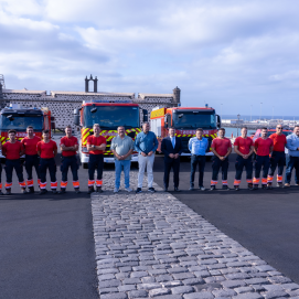 Presentación de los coches de emergencia en el MIAC del Castillo de San José