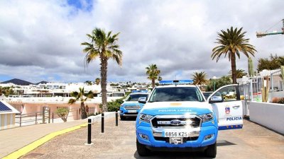 Vehículos de la Policía Local de Tías