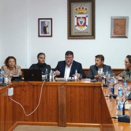 Aprobada una ordenanza pionera para facilitar los aparcamientos en los vados de San Bartolomé