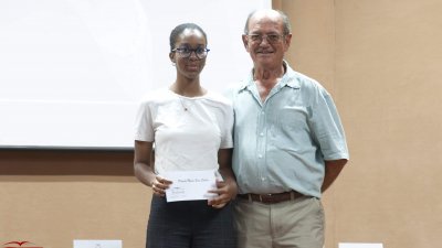 Becas Mercedes Medina Díaz 2025