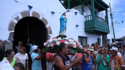Procesión del Sagrado Corazón de María en Famara, 2025